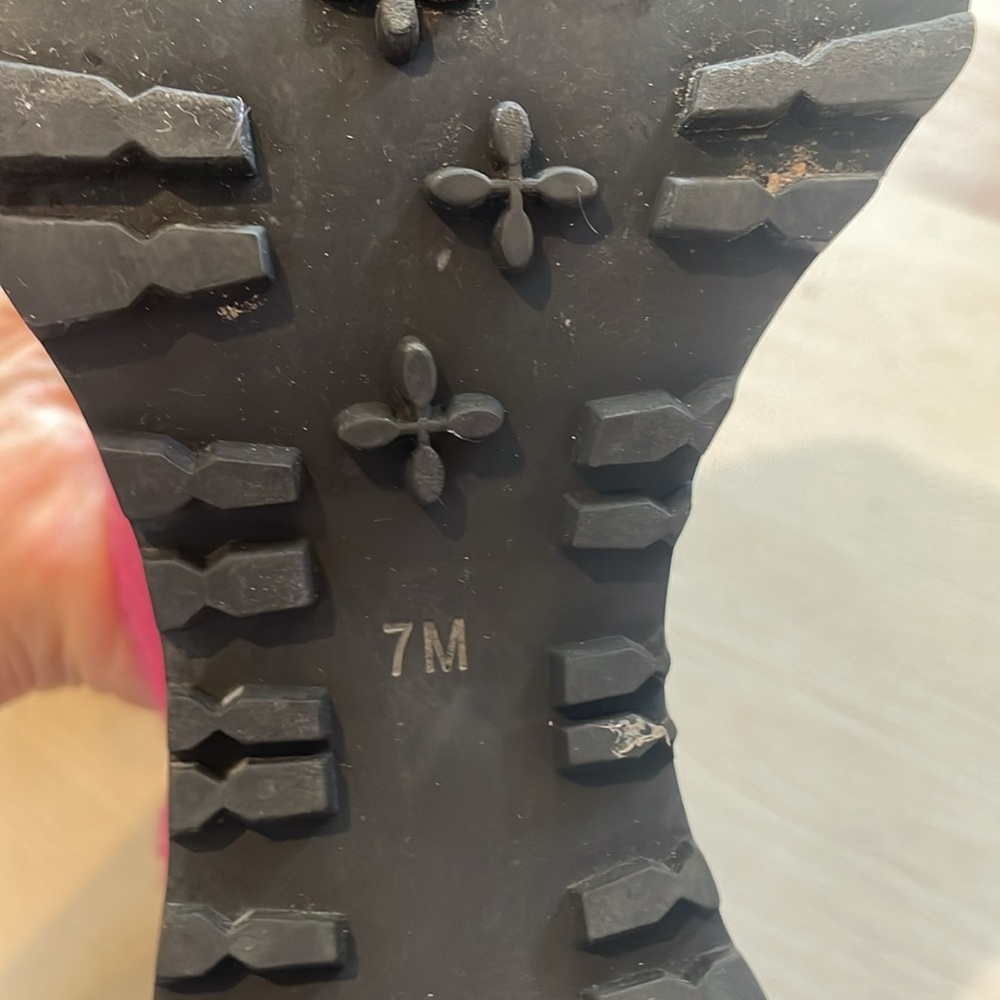 dELiA*s by Dolls Kill Pink bubblegum ahead of the game pink Platform Sandals - Picture 9 of 10